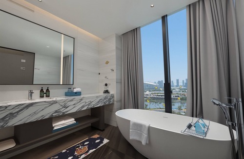 Lanshan District Hotel | Crowne Plaza Linyi Olympic Sports Centre by IHG