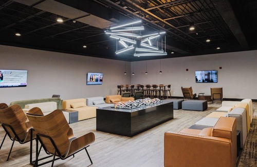 South Loop Hotel | Crowne Plaza Suites MSP Airport - Mall of America by IHG