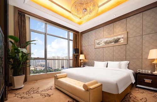 Fangcheng Hotel | Crowne Plaza Xiangyang by IHG