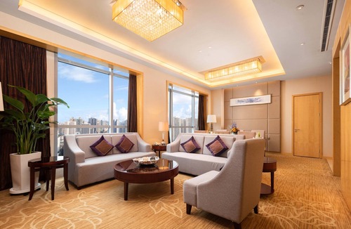Fangcheng Hotel | Crowne Plaza Xiangyang by IHG