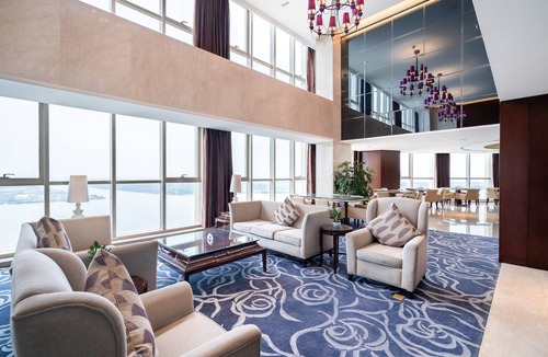 Jingkou District Hotel | Crowne Plaza Zhenjiang by IHG