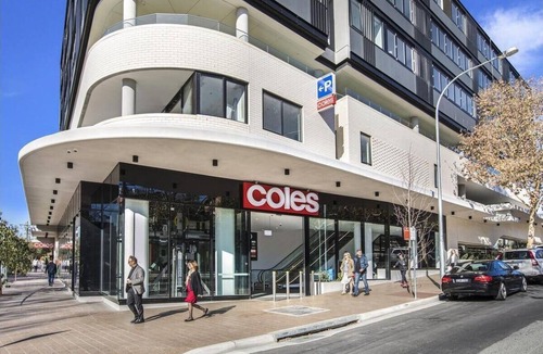 Crows Nest Apartment | Crows Nest - CLA26 - Clarke Street - Stylish Crows Nest Apartment with Balcony Overlooking Park