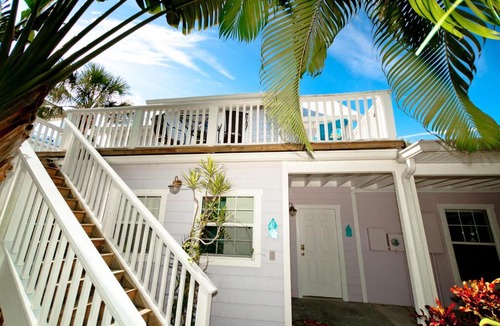Holmes Beach House | Crows Nest Spinnakers Cottages - 202 - 56th 2