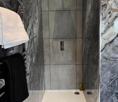 Louth Hotel | Crowtree Lodge