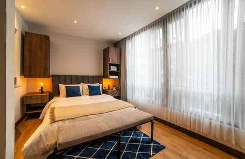 Granada Apartment | CRS 202 - Peaceful APT Perfect for Romantic Weekend Getaway