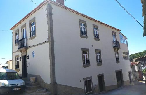 Mogadouro House | Cruzeiro - Guest House