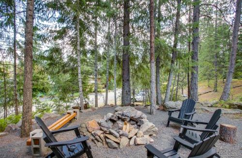 Post Falls House | Crystal Bay Home w/Fireplace Near Ski Resorts