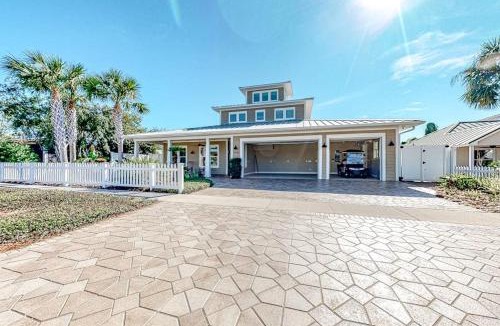 Crystal Beach House | Crystal Beach Subdivision - Sea Glass Cottage