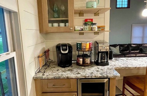 Moscow House | Crystal Blue Oasis-Lakefront,Family & Pet Friendly