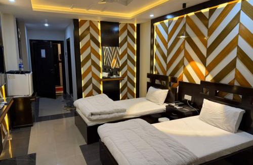 Peshawar Hotel | Crystal Crown Hotel