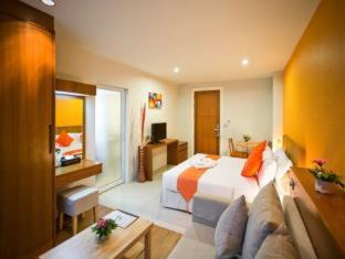 Noen Phra Hotel | Crystal Jade Hotel