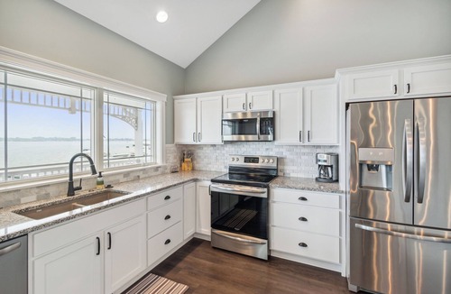Crystal Condo | Crystal Lakefront Luxury Condo – North Shore, Crystal, Michigan