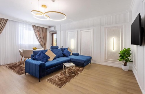 Craiova Apartment | Crystal Luxury
