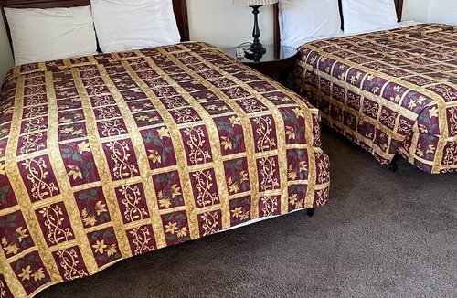 Red Bluff Hotel | CRYSTAL MOTEL