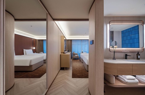 Luohu Hotel | Crystal Orange Shenzhen Luohu Port
