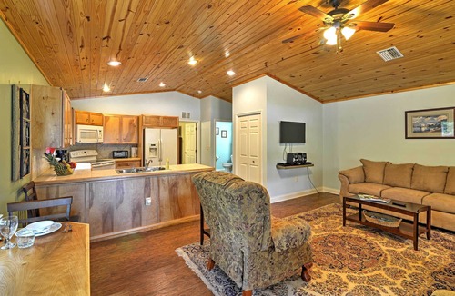 Crystal River Cottage | Crystal River Cottage on 1 Acre w/Deck & Porch!