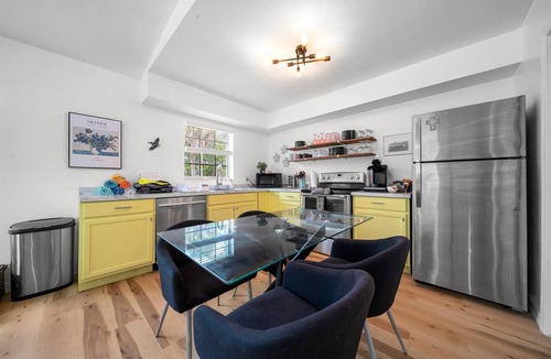 Crystal River House | Crystal River Stay Pet-Friendly Patio+Charcoal Grill New Listing Discount