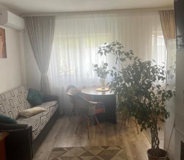 Scheia Apartment | Crystal