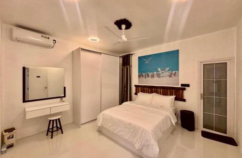 Milandhoo Bed & Breakfast | Crystal sea inn