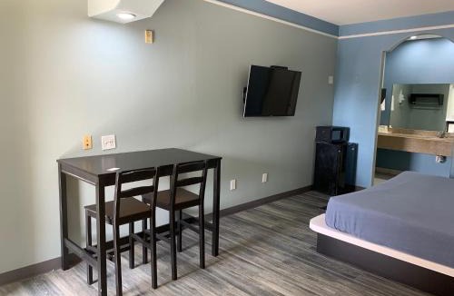 Central Southwest Hotel | Crystal Suites