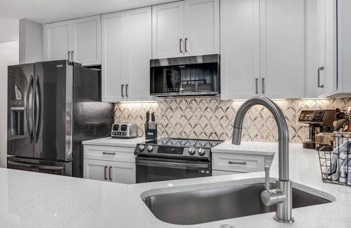 Avalon Beach Estates Condo | Crystal View 101 3 Bedrooms | 3 Baths | Accommodates 9 | Beach Serv. I Pet Friendly