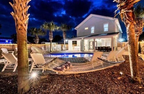 Crystal Beach House | Crystal Waves