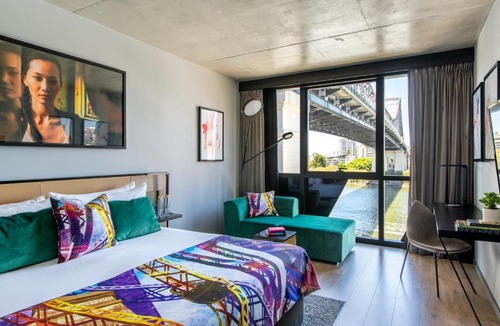 Brisbane Hotel | Crystalbrook Vincent