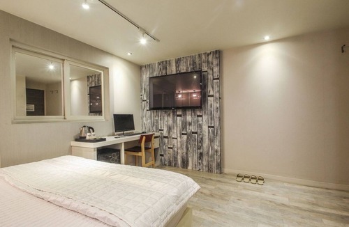 Pusanjin-gu Hotel | Cube Hotel
