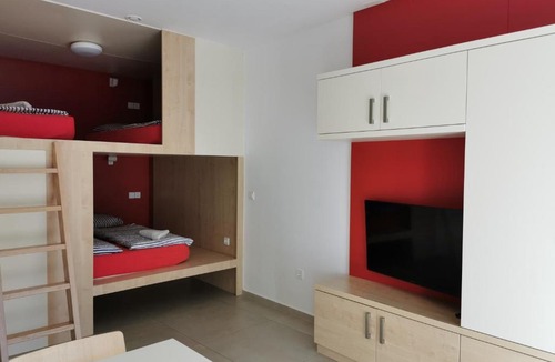 Ljubljana City Centre Apartment | Cube studio by the river (with free bike rental)