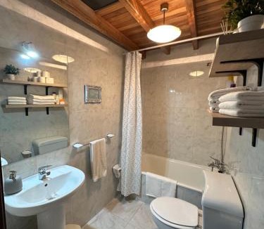 Muros House | Cuberto da Parrula