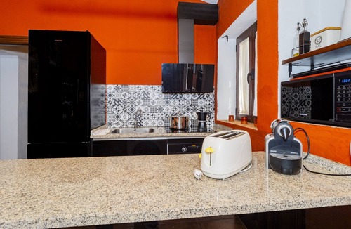 Alcala del Valle Cottage | Cubo's El Baldio Country House - Setenil Bodegas/pastureland/rural/private pool/air conditioning/free Wi-Fi