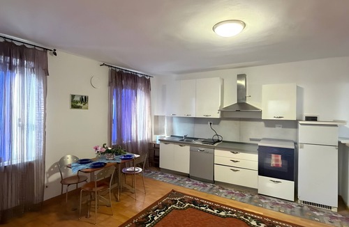 Asti Apartment | Cucciolo Room with Private Bathroom