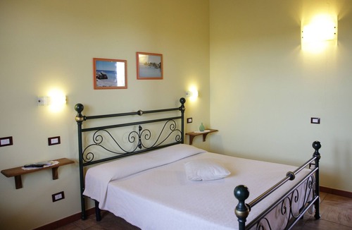 Oristano Bed & Breakfast | CuccuruAio' B&B
