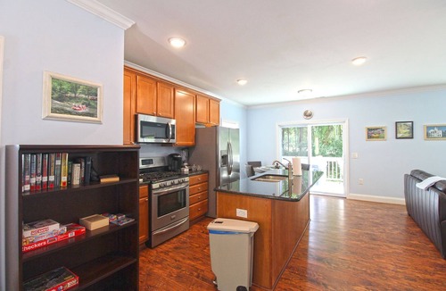 Bryson City Cottage | Cuddle Cove Modern, Creekside Home right by the Heart of Bryson City