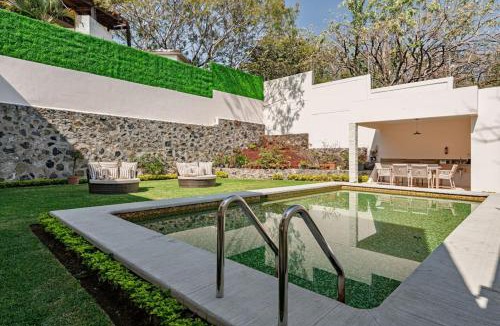 Tres de Mayo House | Cuernavaca Private Pool & Outdoor Grill for Groups