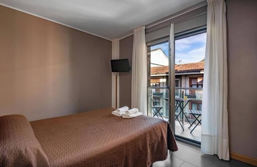 Cangas de Onis Apartment | Cueto 1 Bedroom Spa Apartment in Cangas de Onís