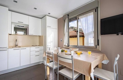 Cangas de Onis Apartment | Cueto Spa Apartment with 2 Bedrooms for 4 Adults in Cangas de Onís