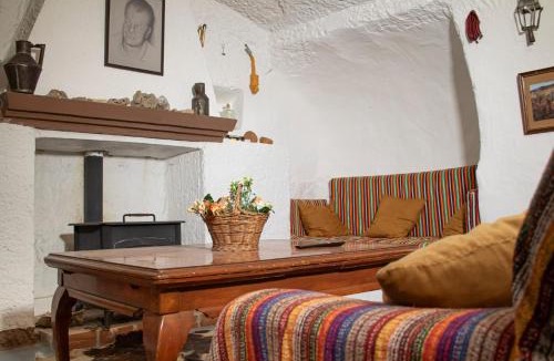Gorafe House | Cueva Navarro