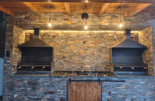 Los Banos House | Cuevas Uropia