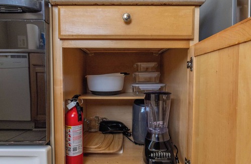 Murray Apartment | Cul de sac 3bed/2bath, in unit laundry, pet friendly, off street parking