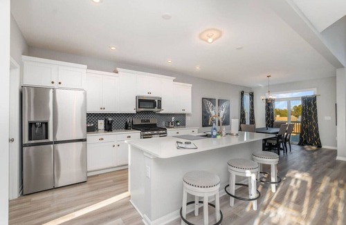 Otterbien Home House | Cul-de-sac home in safe Family-friendly community