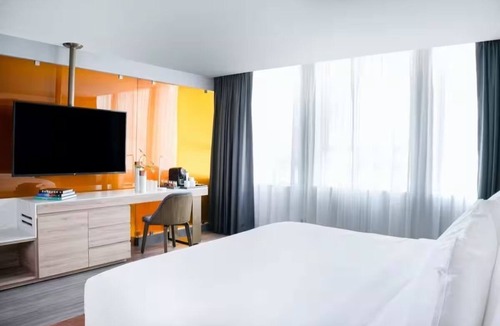 Hipodromo Hotel | Culinary Delights Await | 3 Pet-friendly Units | Museum of Modern Art - 1.6miles