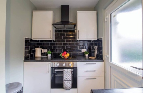 Coatbridge House | Culzean House - 2 Bedrooms in Coatbridge