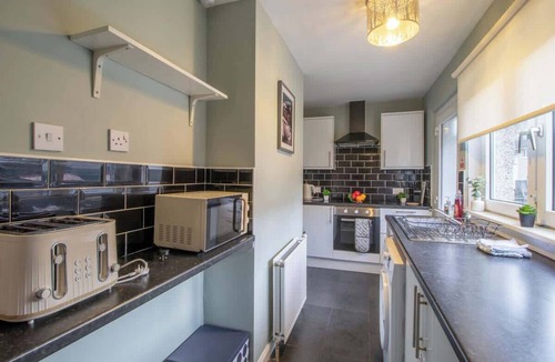 Coatbridge House | Culzean House - 2 Bedrooms in Coatbridge