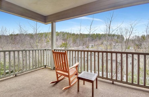 Blowing Rock Condo | Cumberland 1 | Fireplace, Restaurant, Pool, Spa