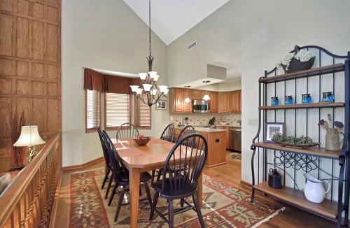 Blowing Rock Condo | Cumberland 4 | Fireplace, Restaurant, Pool, Spa