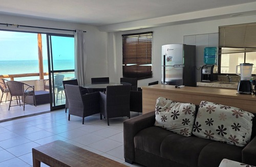 Colonia de Pescadores Apartment | Cumbuco BeachSun Oceanview Beachfront 3-bedroom apartment with AC, WiFi