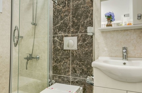 Mithatpasa Hotel | Cunda Nefes Hotel