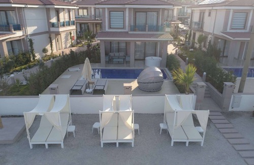 Mithatpasa Hotel | Cunda Rota Seaside