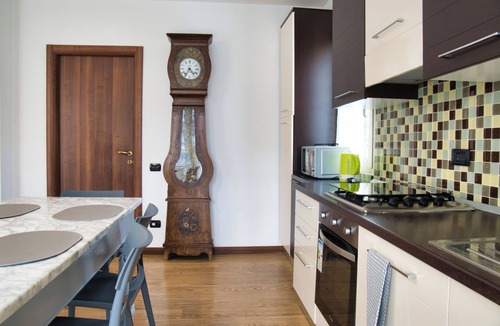 Lecco Apartment | Cuor di Pescarenico - Two Bedroom Apartment, Sleeps 6